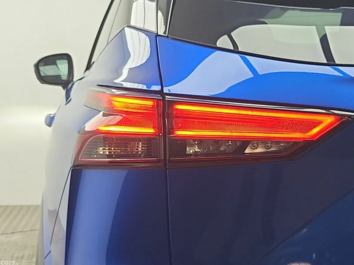 Nissan Qashqai MPV, Petrol, 2021, Blue