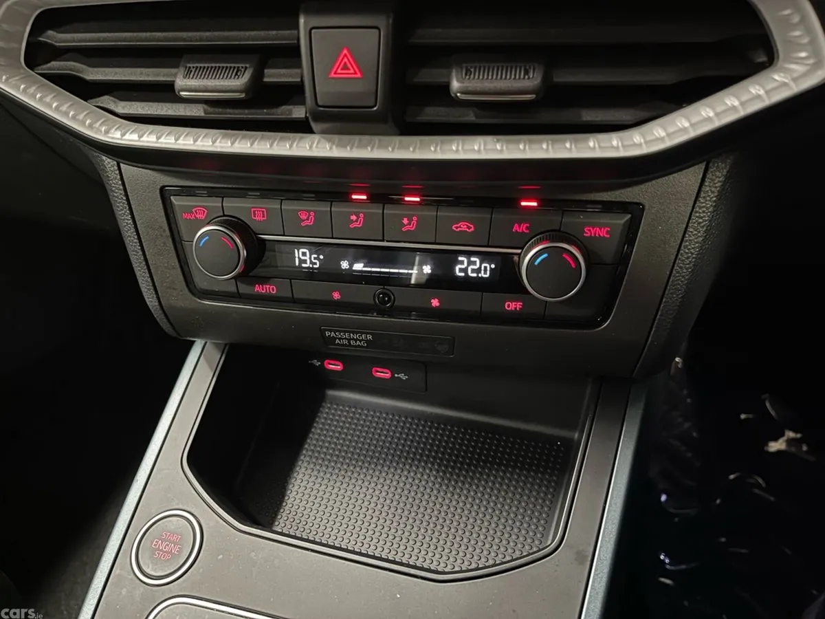 SEAT Arona SUV, Petrol, 2024, Red