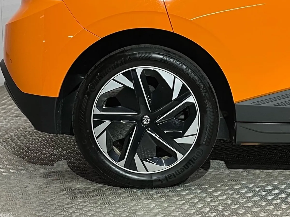 MG MG4 Hatchback, Electric, 2023, Orange