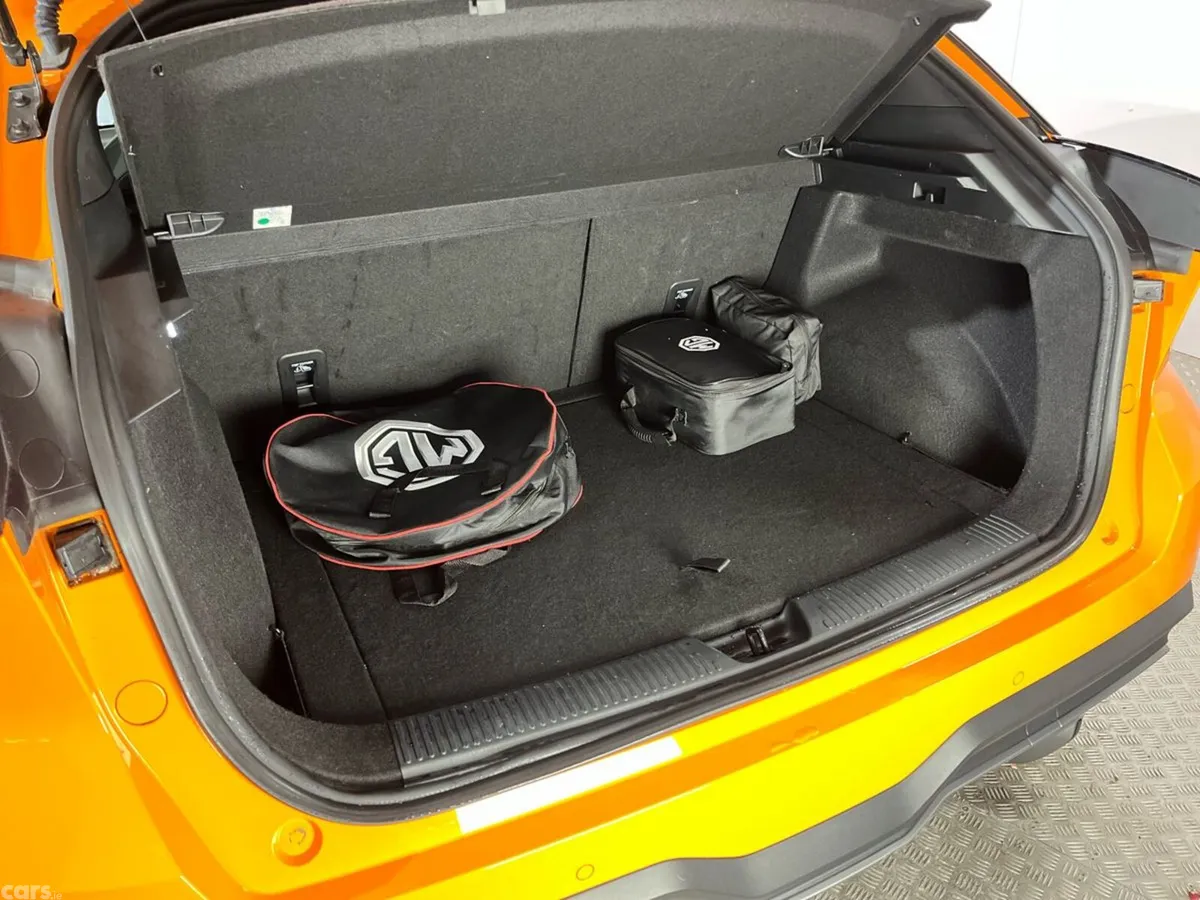 MG MG4 Hatchback, Electric, 2023, Orange