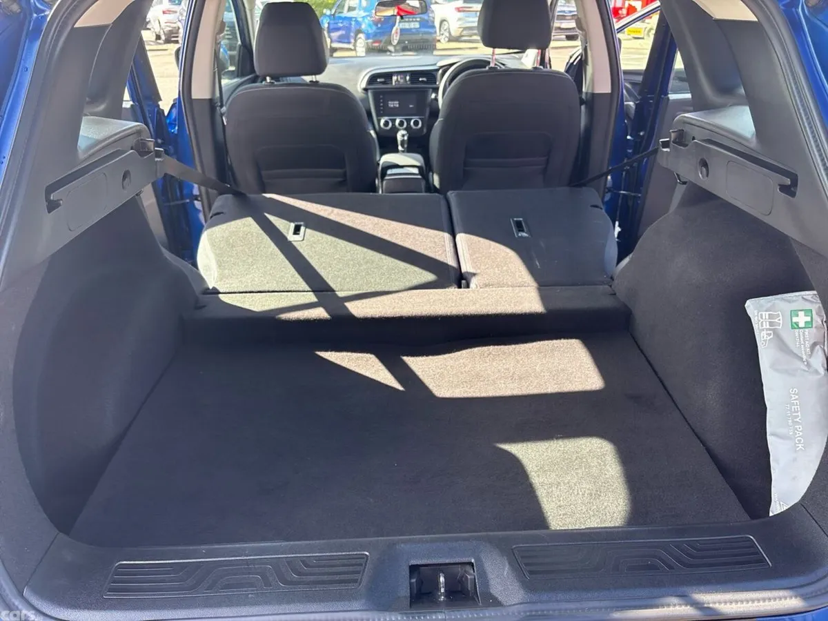 Renault Kadjar SUV, Diesel, 2021, Blue