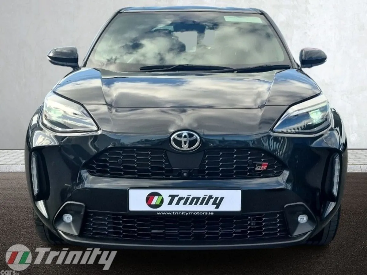 Toyota Yaris Cross Hatchback, Petrol Hybrid, 2023, Black