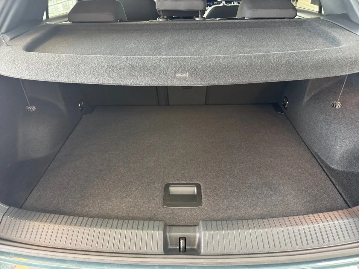 Volkswagen T-Roc SUV, Diesel, 2024, Green