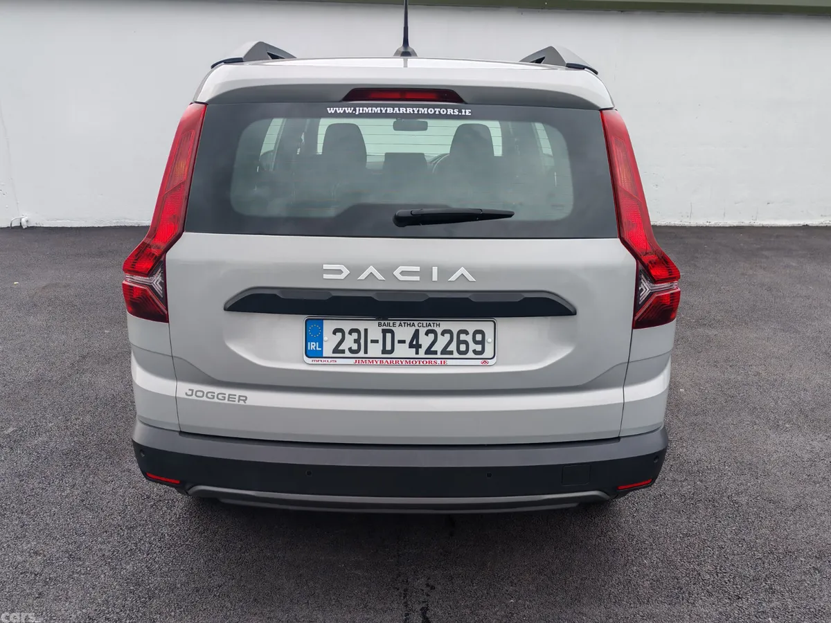 Dacia Jogger MPV, Petrol, 2023, Grey