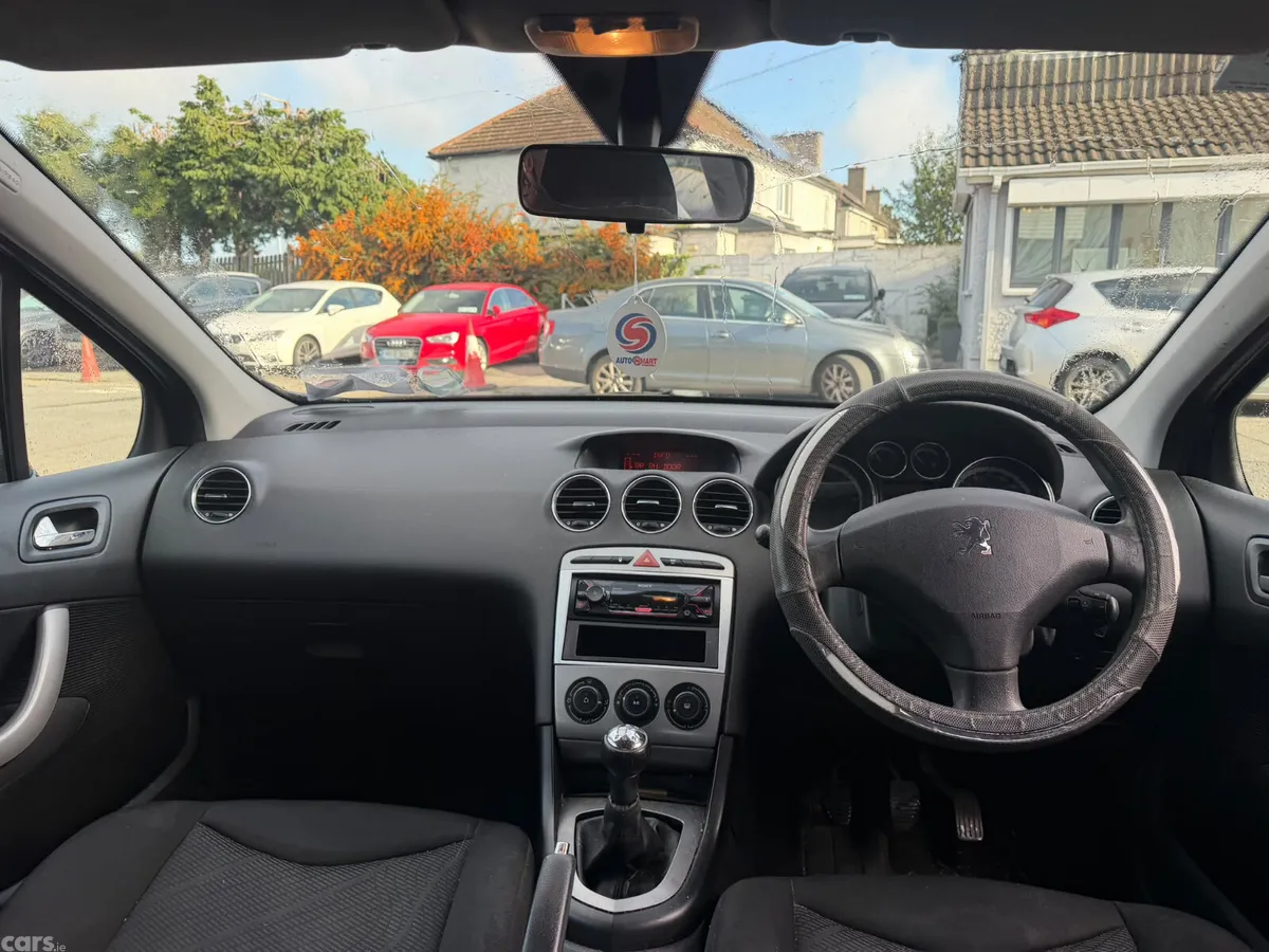 Peugeot 308 Hatchback, Diesel, 2010, Blue