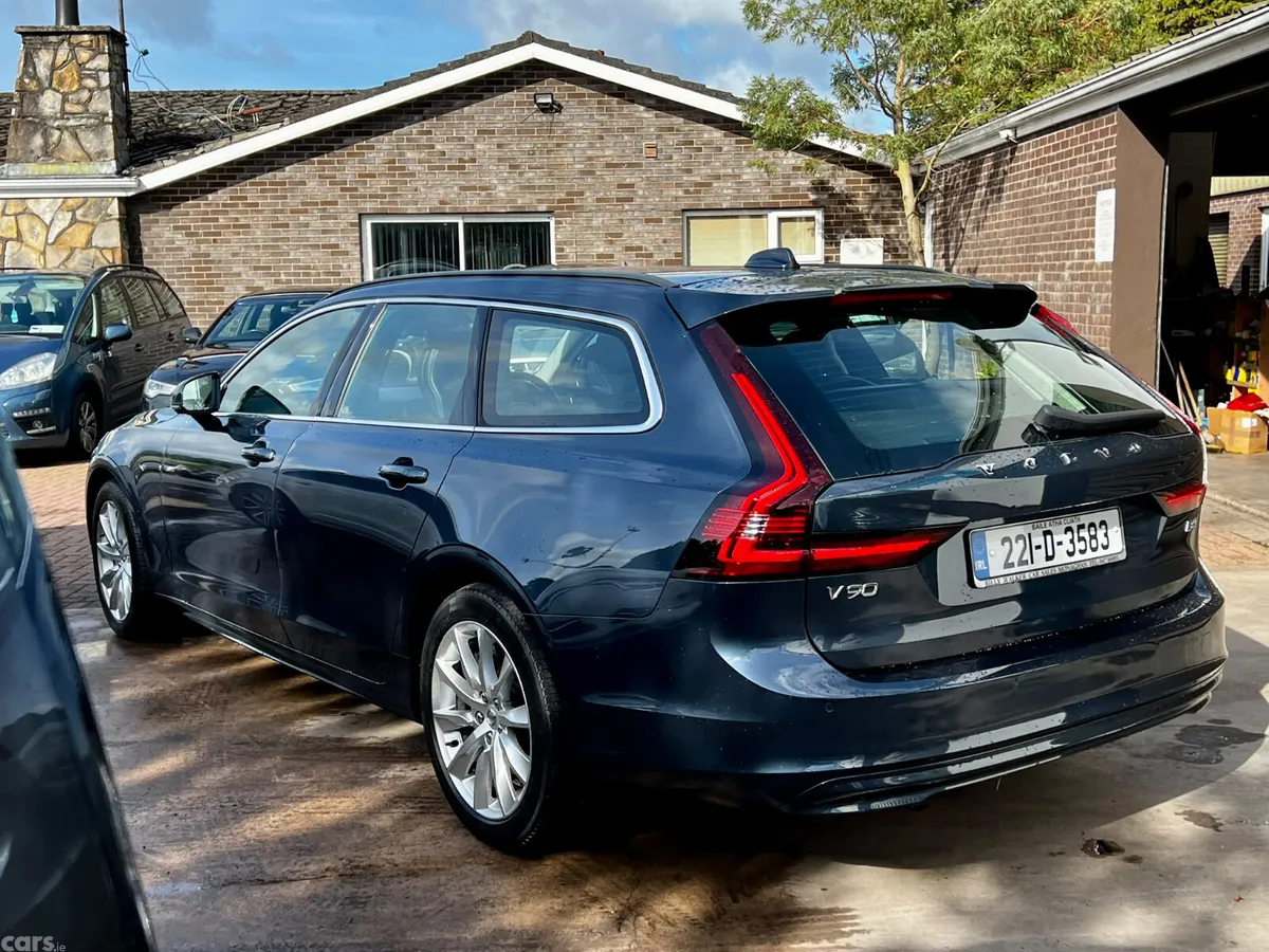 Volvo V90 Estate, Diesel, 2022, Blue
