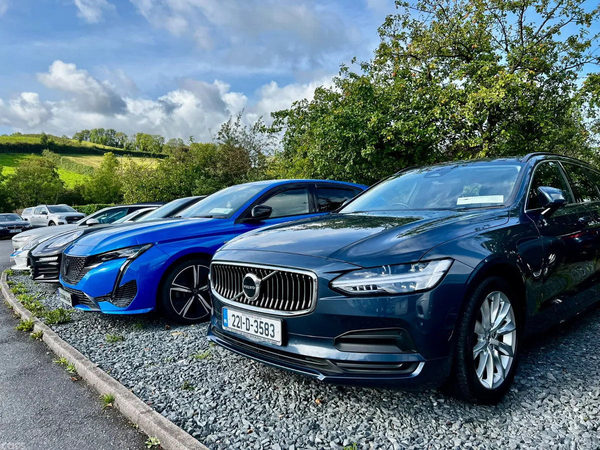 Volvo V90 Estate, Diesel, 2022, Blue