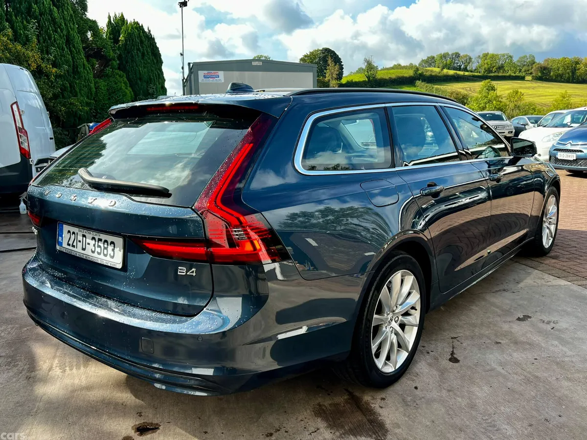 Volvo V90 Estate, Diesel, 2022, Blue