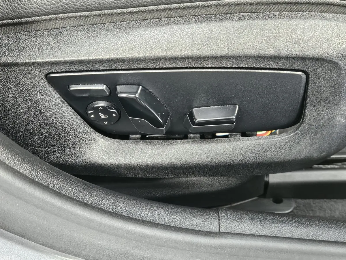 BMW 5-Series Saloon, Petrol Plug-in Hybrid, 2022, Grey