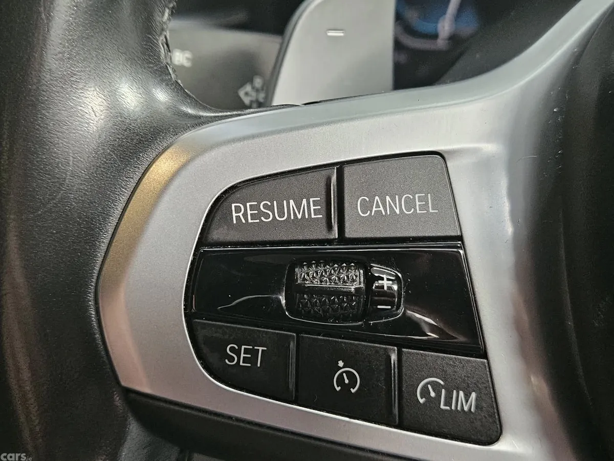 BMW 5-Series Saloon, Petrol Plug-in Hybrid, 2022, Grey