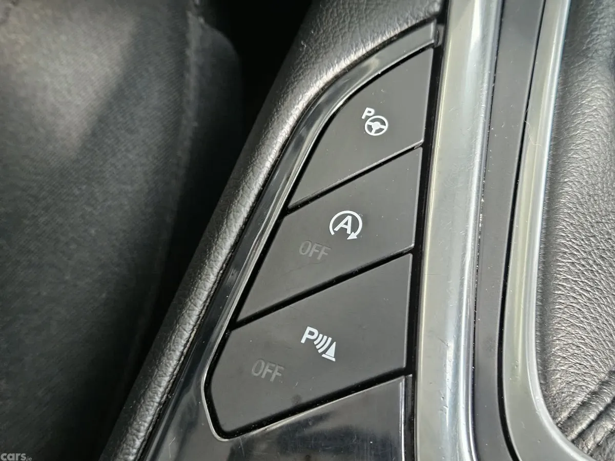Ford Galaxy MPV, Diesel, 2019, Red