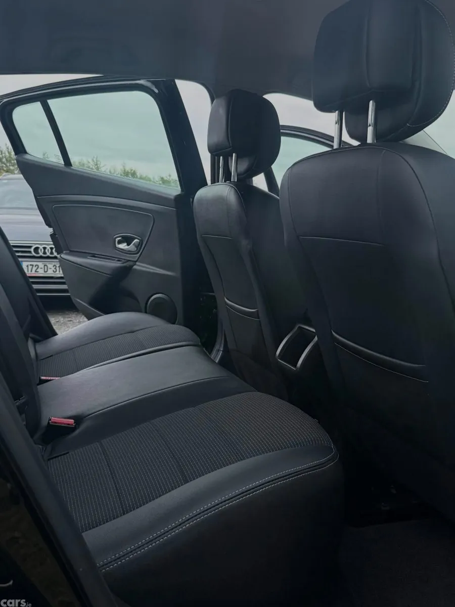 Renault Megane Hatchback, Diesel, 2013, Black