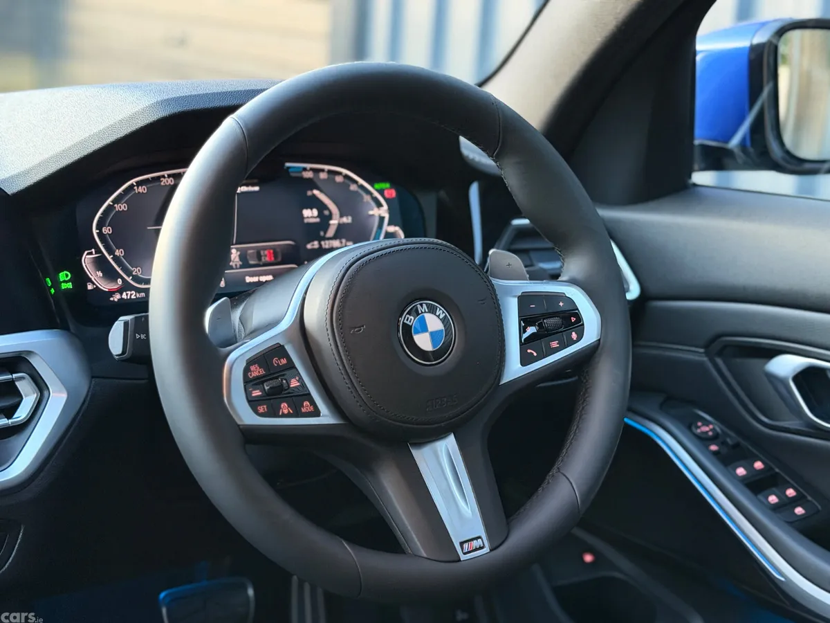 BMW 3-Series Saloon, Petrol Plug-in Hybrid, 2019, Blue