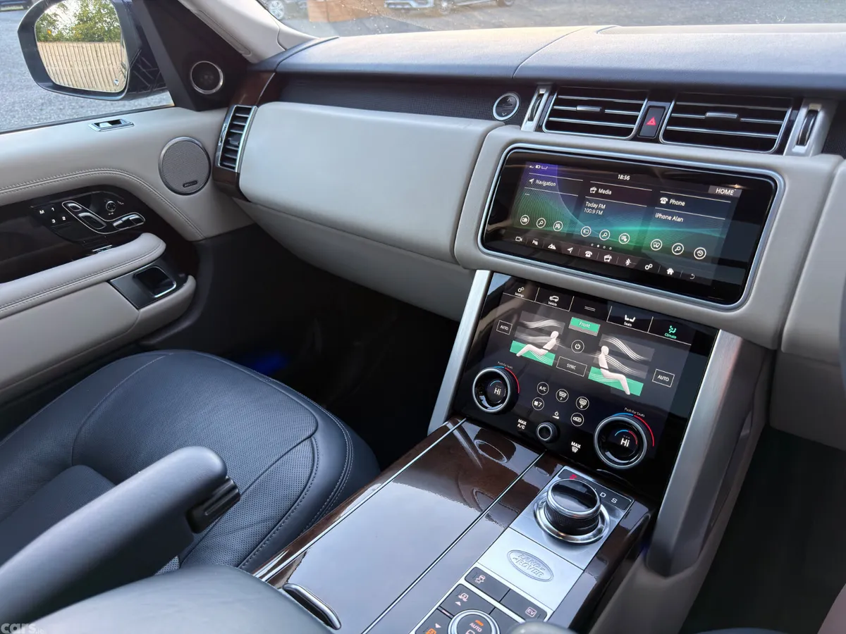 Land Rover Range Rover SUV, Petrol Plug-in Hybrid, 2018, Blue