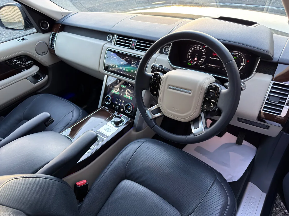 Land Rover Range Rover SUV, Petrol Plug-in Hybrid, 2018, Blue