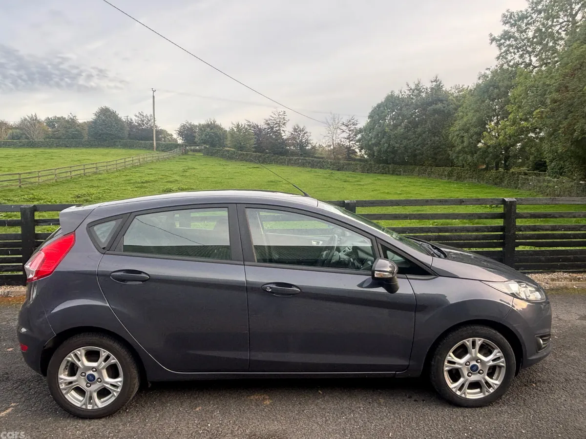 Ford Fiesta Hatchback, Petrol, 2015, Blue