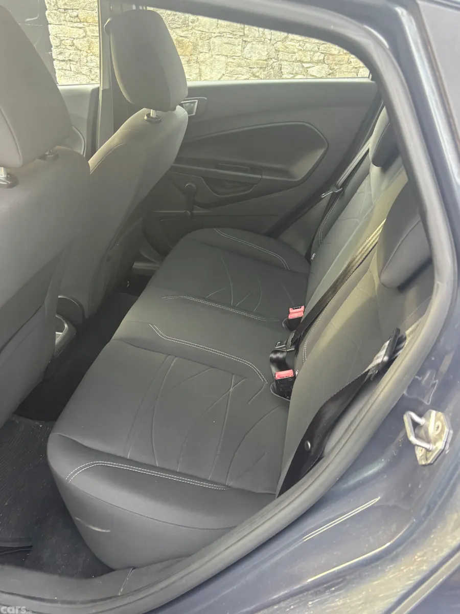 Ford Fiesta Hatchback, Petrol, 2015, Blue