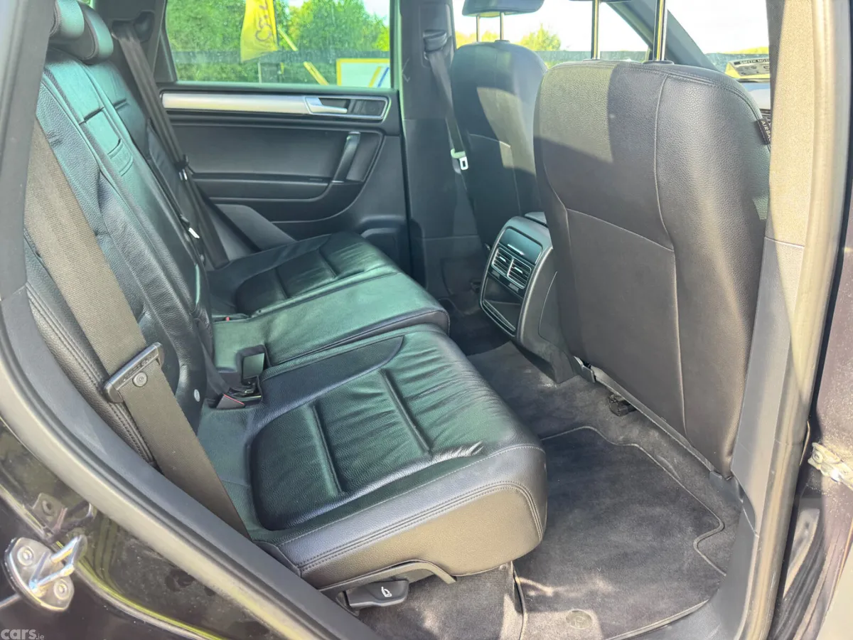 151 Volkswagen Touareg R-Line 2 Seater*****, Raharney