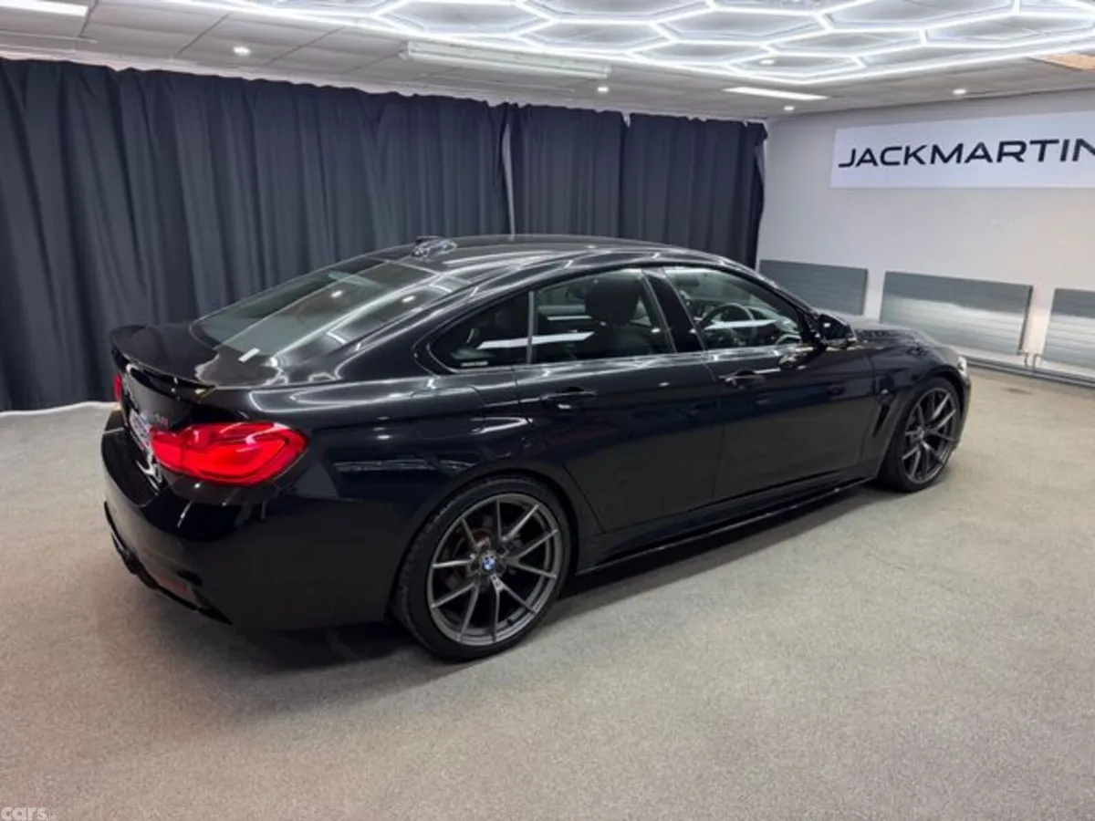 BMW 4-Series Coupe, Petrol, 2019, Black