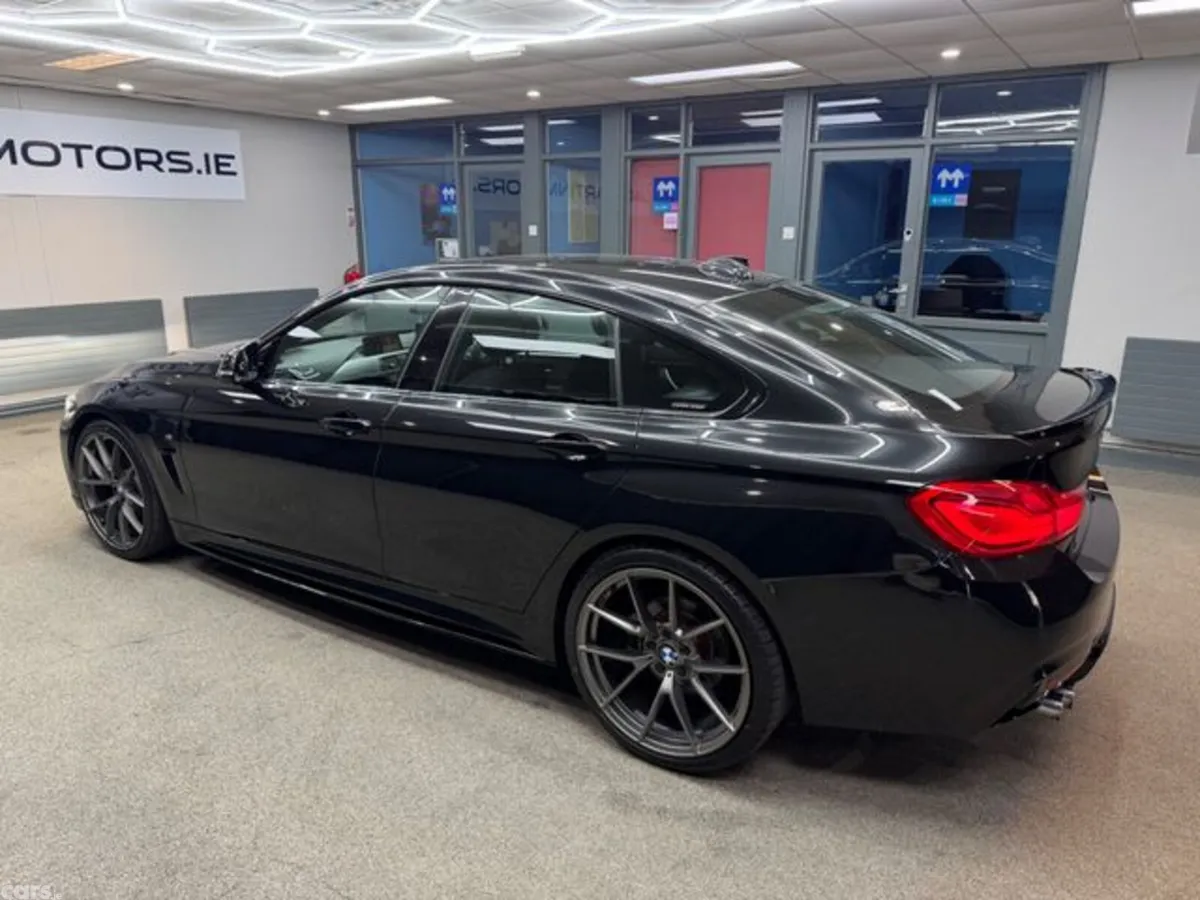 BMW 4-Series Coupe, Petrol, 2019, Black