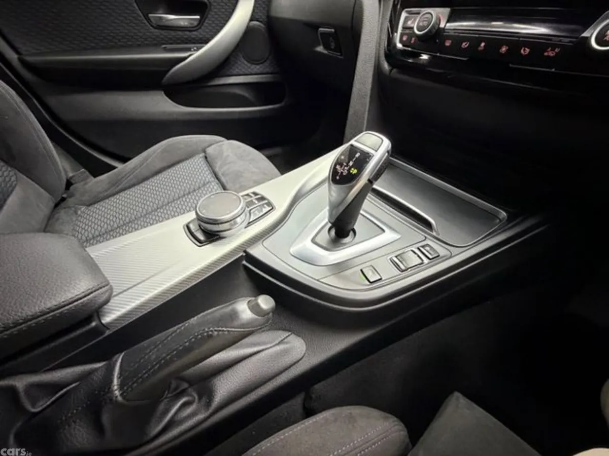 BMW 4-Series Coupe, Petrol, 2019, Black