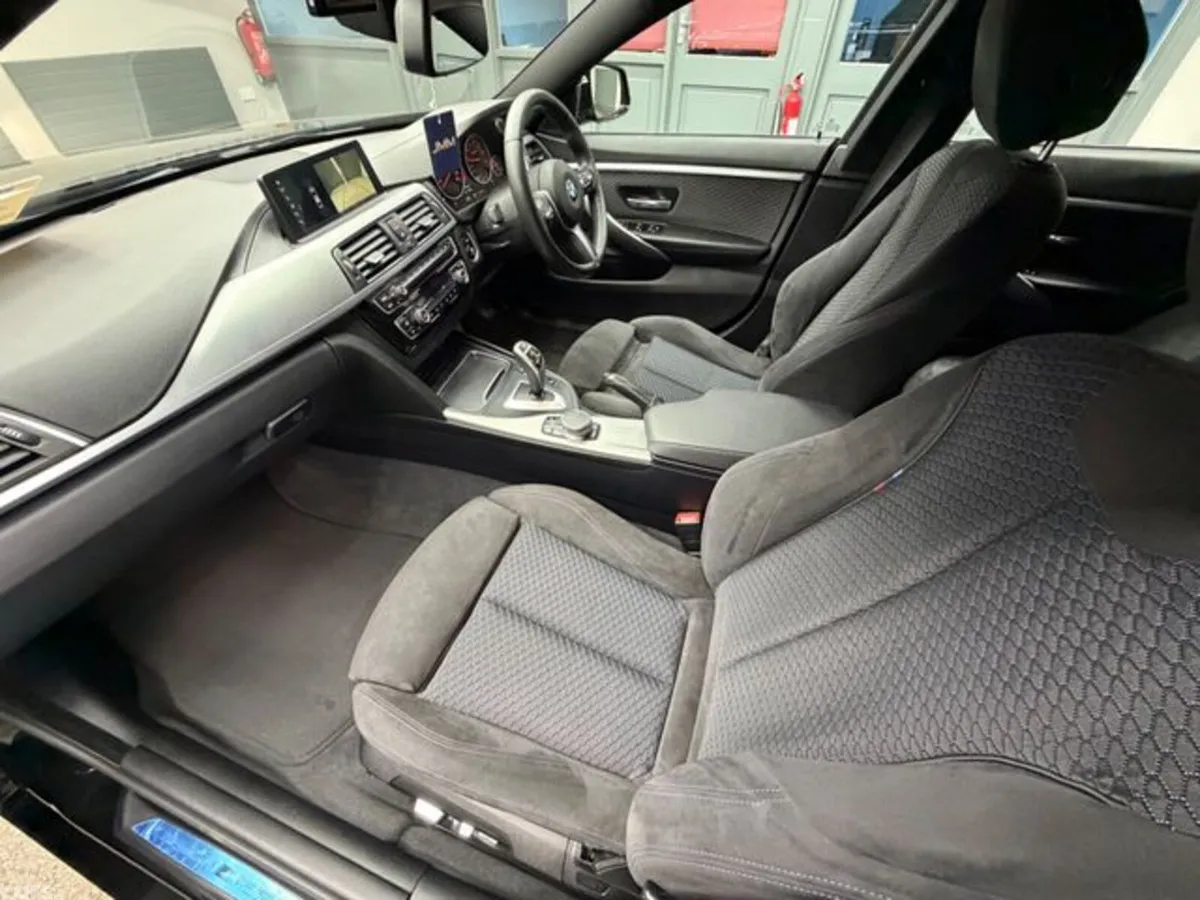 BMW 4-Series Coupe, Petrol, 2019, Black