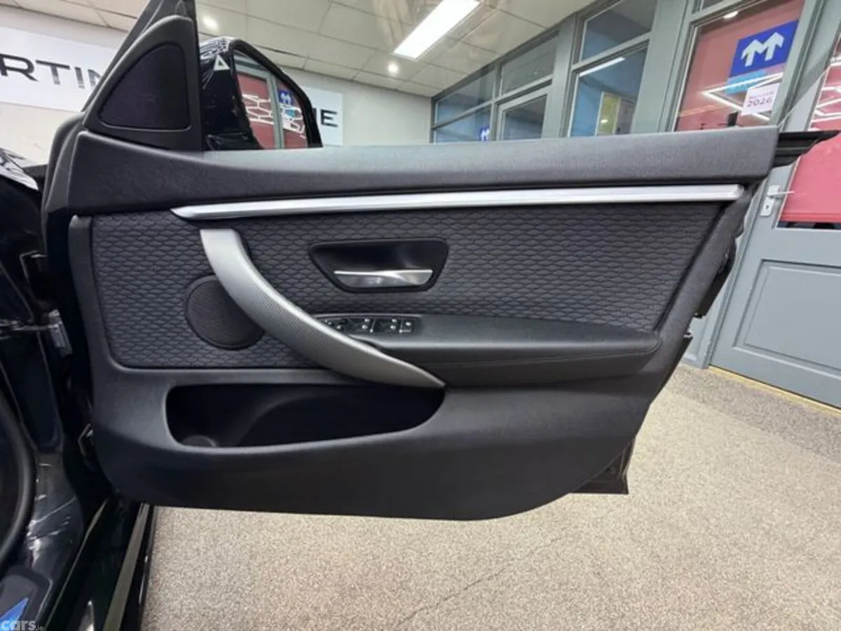 BMW 4-Series Coupe, Petrol, 2019, Black