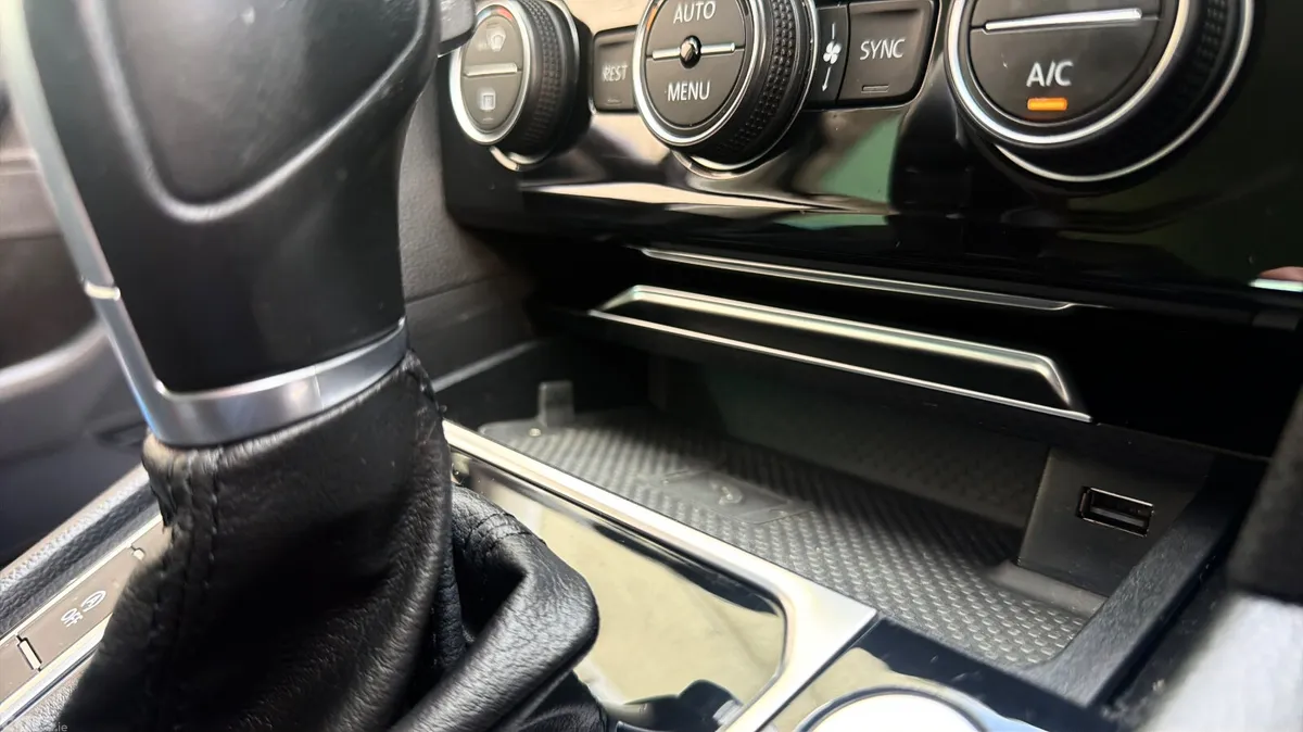 Volkswagen Passat Estate, Diesel, 2020, Black