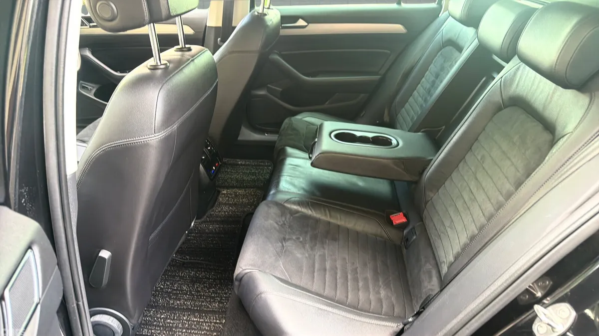 Volkswagen Passat Estate, Diesel, 2020, Black