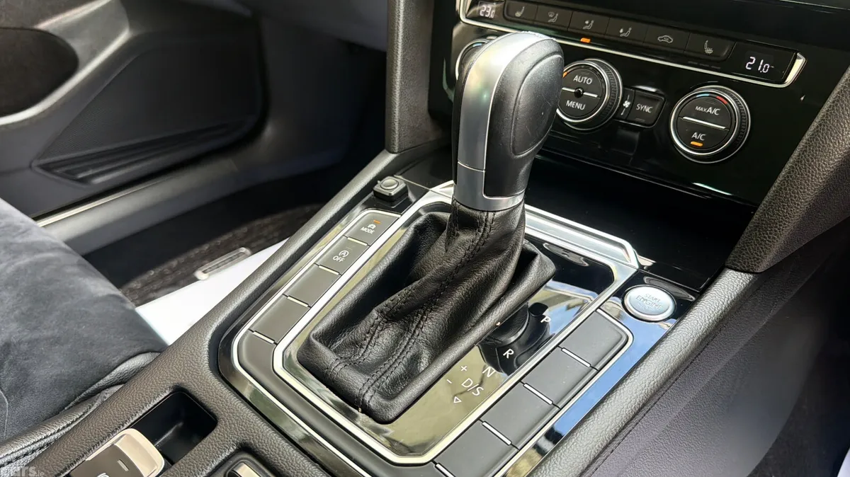 Volkswagen Passat Estate, Diesel, 2020, Black