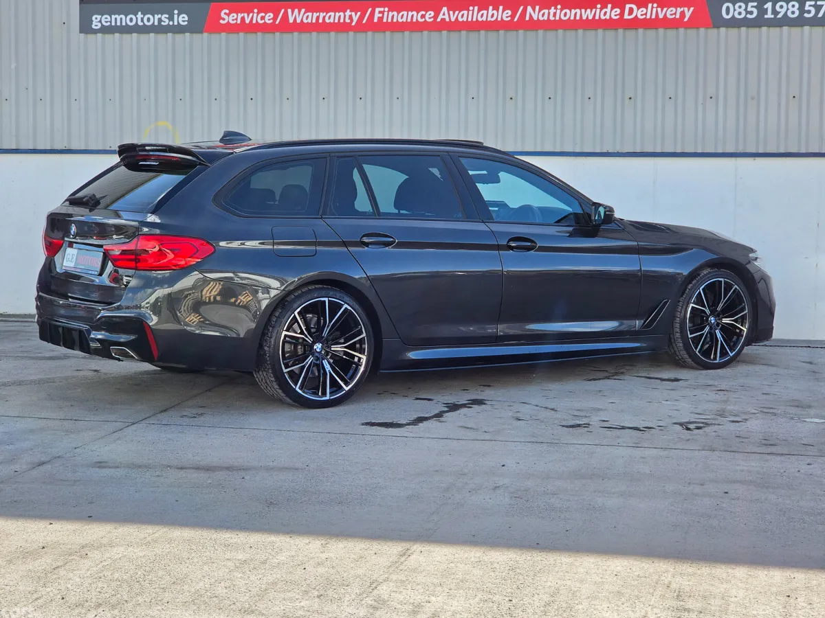 BMW 5-Series Estate, Diesel, 2019, Grey