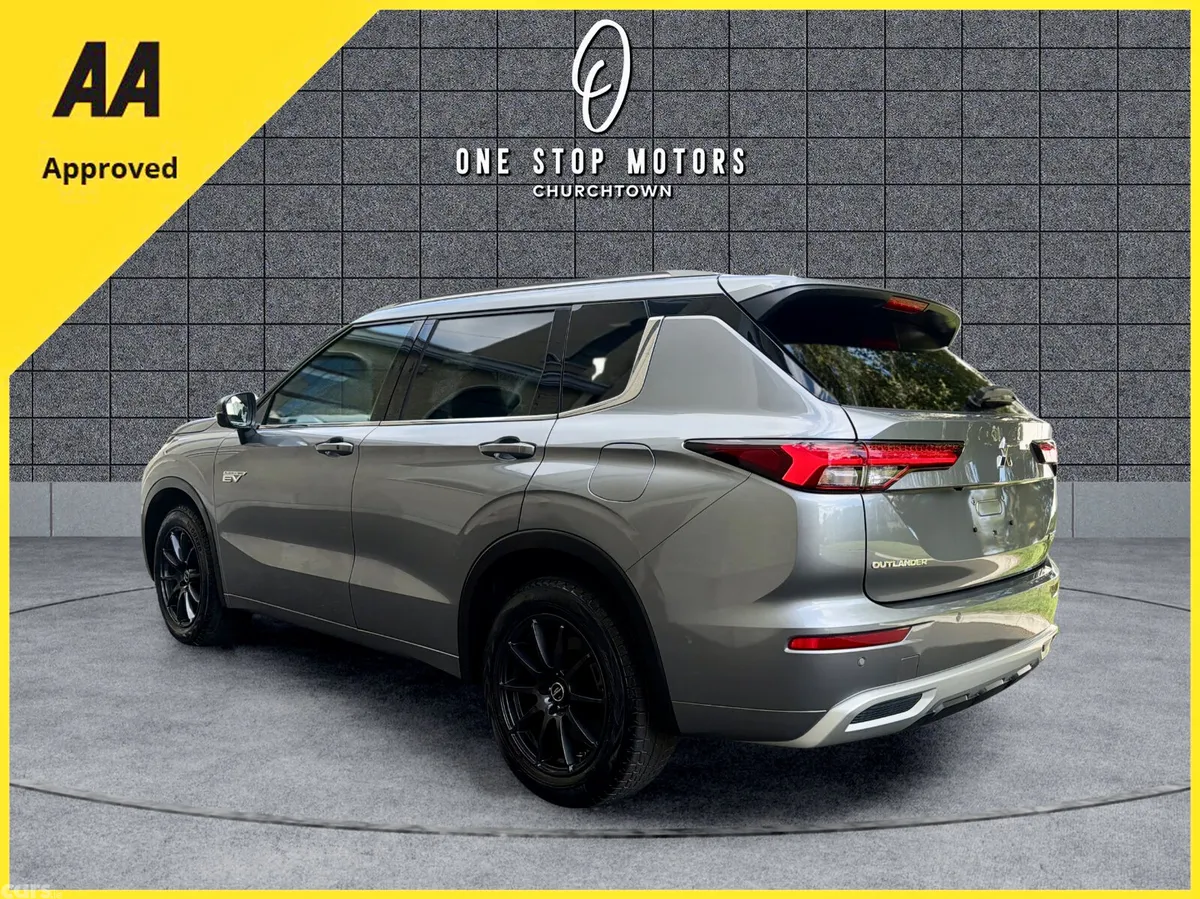 Mitsubishi Outlander SUV, Petrol Plug-in Hybrid, 2023, Grey