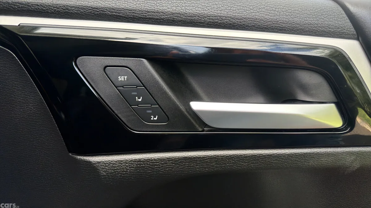 Mitsubishi Outlander SUV, Petrol Plug-in Hybrid, 2023, Grey