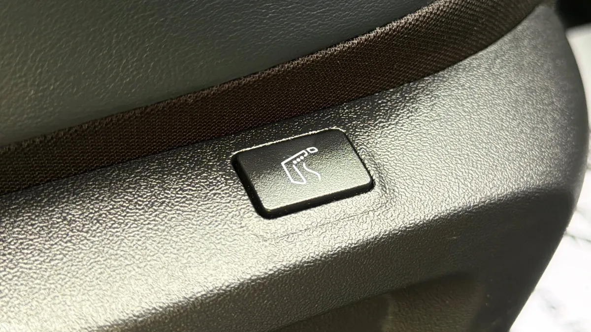 Mitsubishi Outlander SUV, Petrol Plug-in Hybrid, 2023, Grey