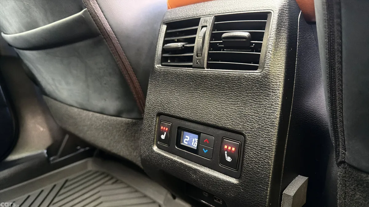 Mitsubishi Outlander SUV, Petrol Plug-in Hybrid, 2023, Grey