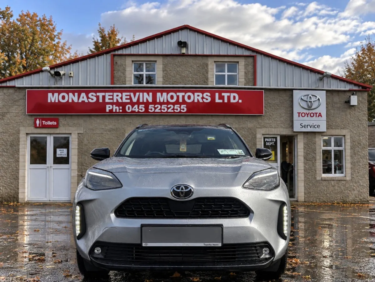 Toyota Yaris Cross SUV, Petrol Hybrid, 2026, Grey