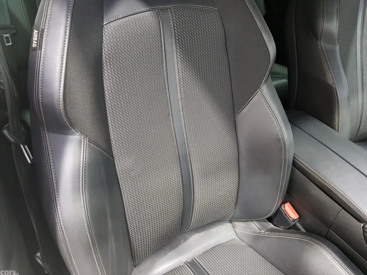 Peugeot 508 Estate, Diesel, 2022, Red