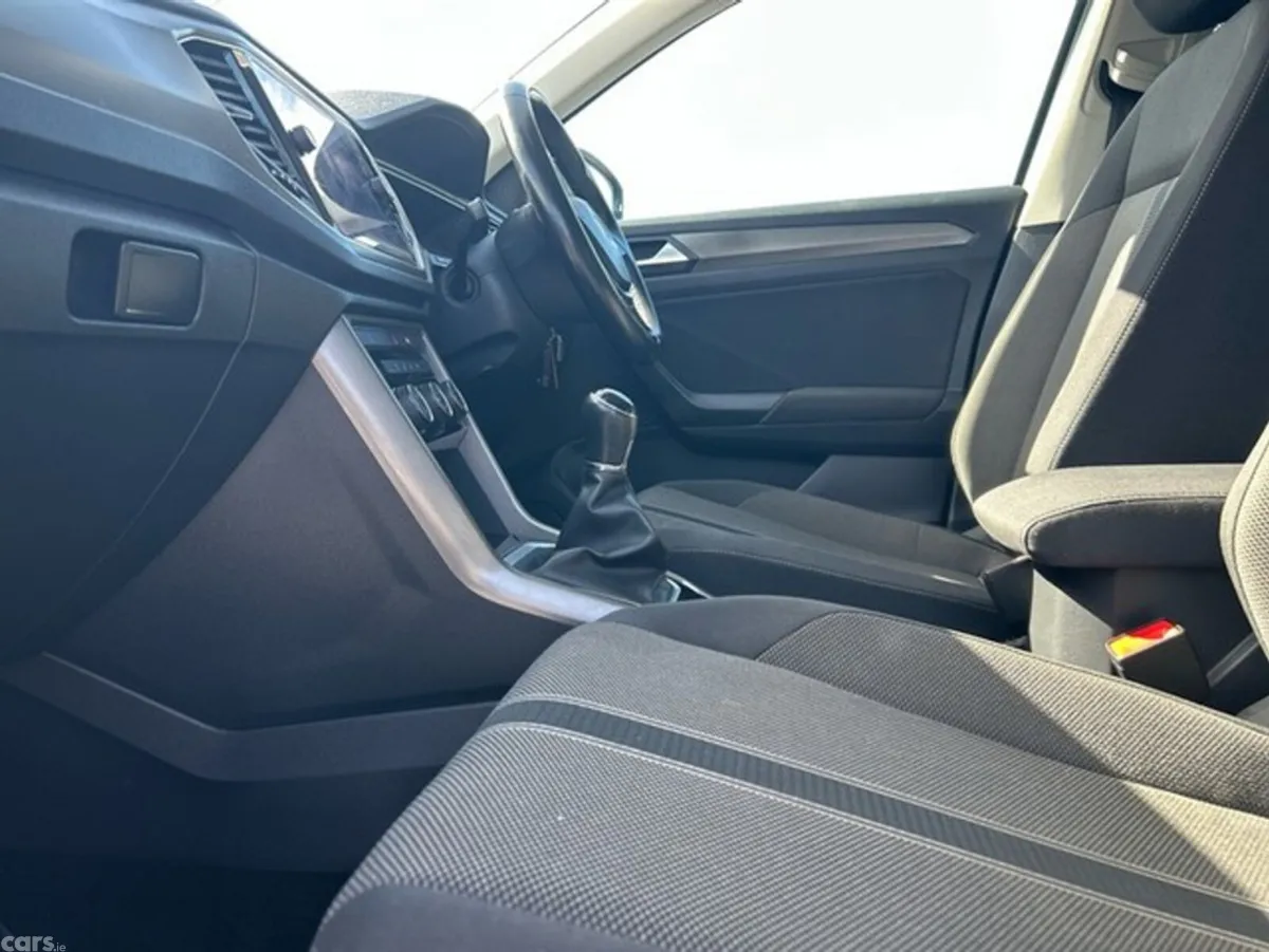 Volkswagen T-Roc Estate, Diesel, 2021, Grey
