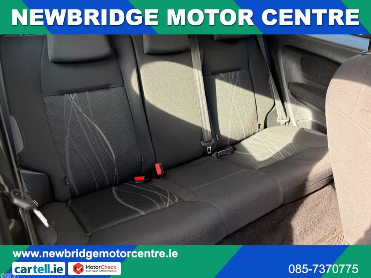 Peugeot 208 Hatchback, Diesel, 2014, Blue