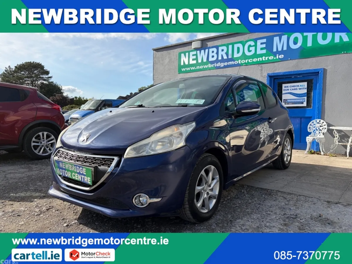 Peugeot 208 Hatchback, Diesel, 2014, Blue