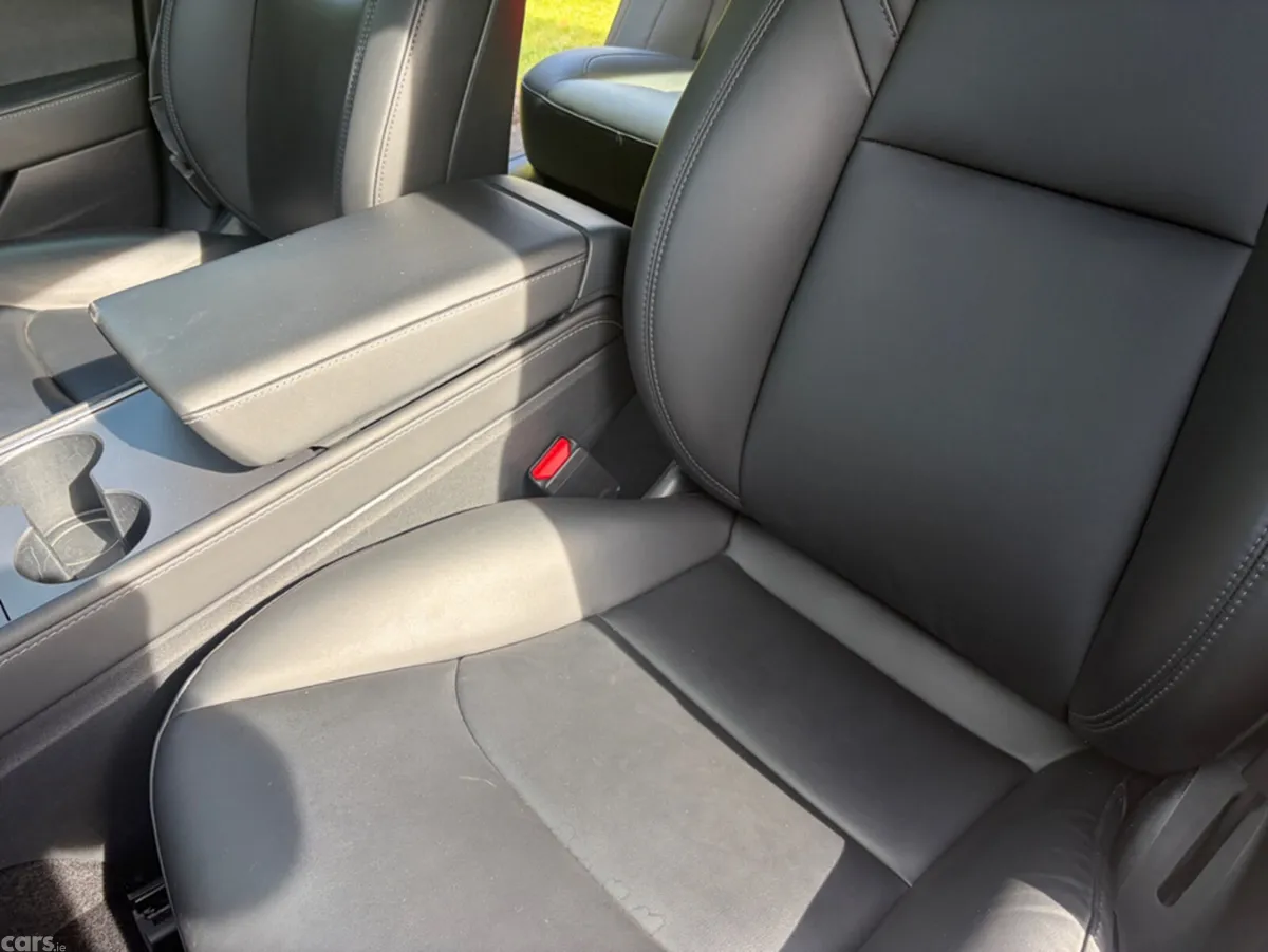 Tesla Model 3 Saloon, Electric, 2021, Blue