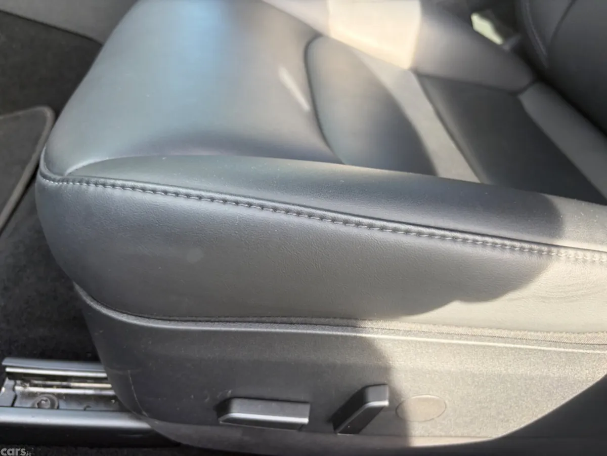 Tesla Model 3 Saloon, Electric, 2021, Blue