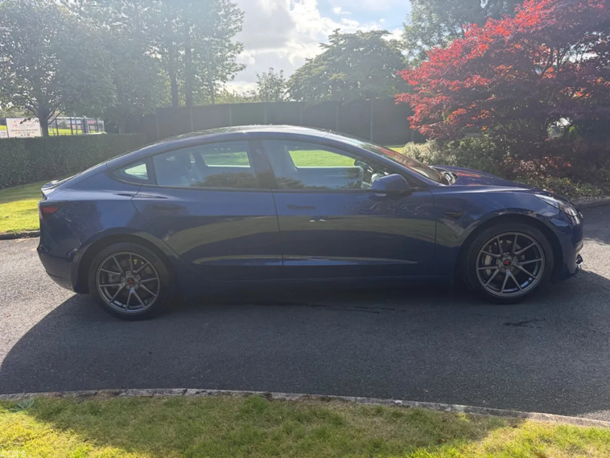 Tesla Model 3 Saloon, Electric, 2021, Blue