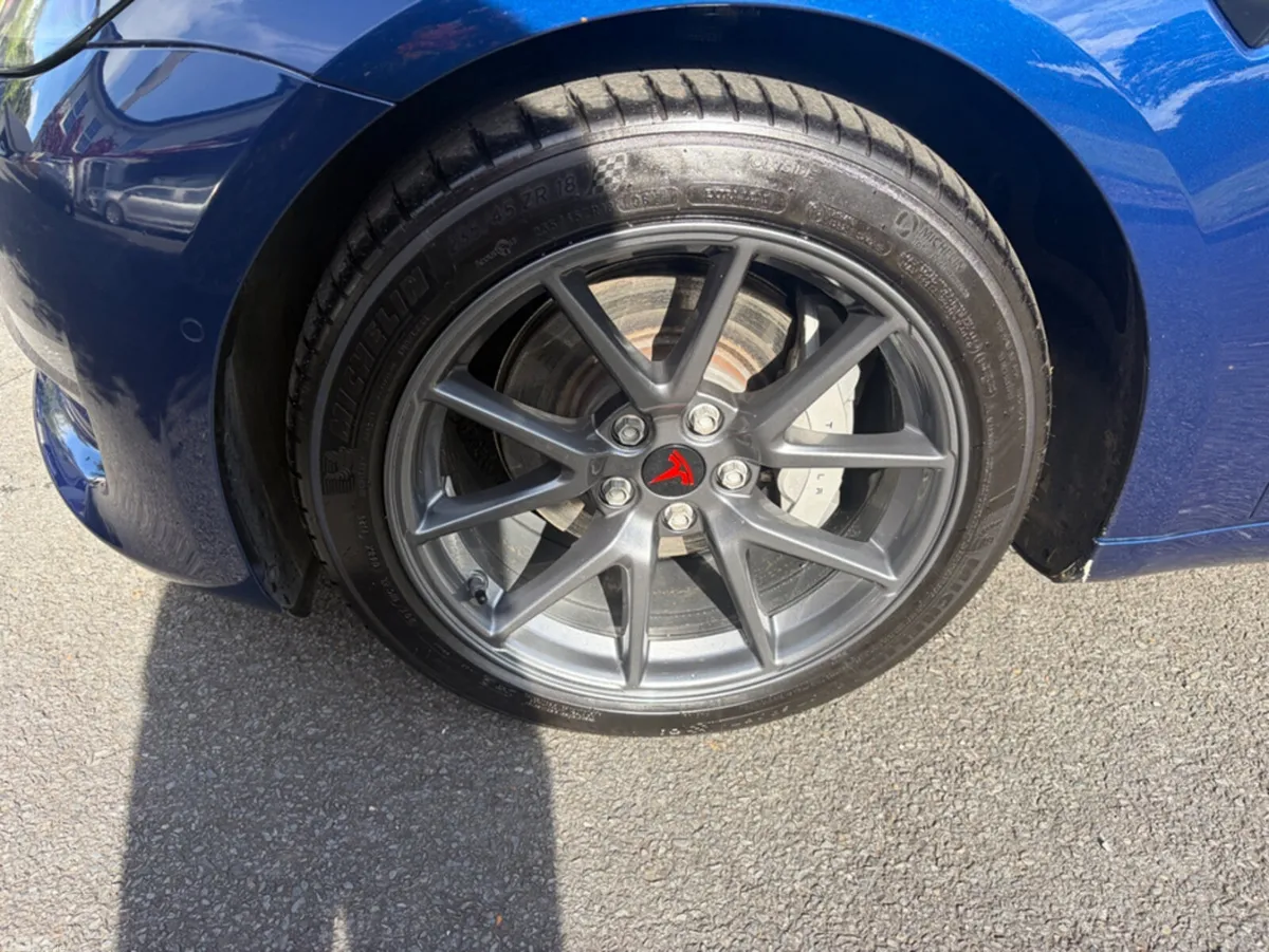 Tesla Model 3 Saloon, Electric, 2021, Blue