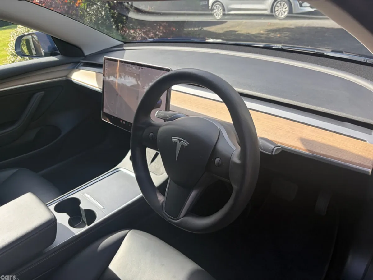 Tesla Model 3 Saloon, Electric, 2021, Blue