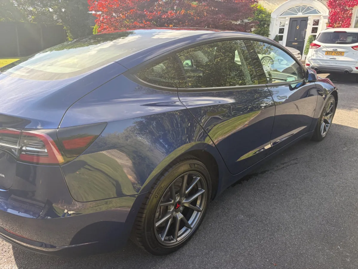 Tesla Model 3 Saloon, Electric, 2021, Blue