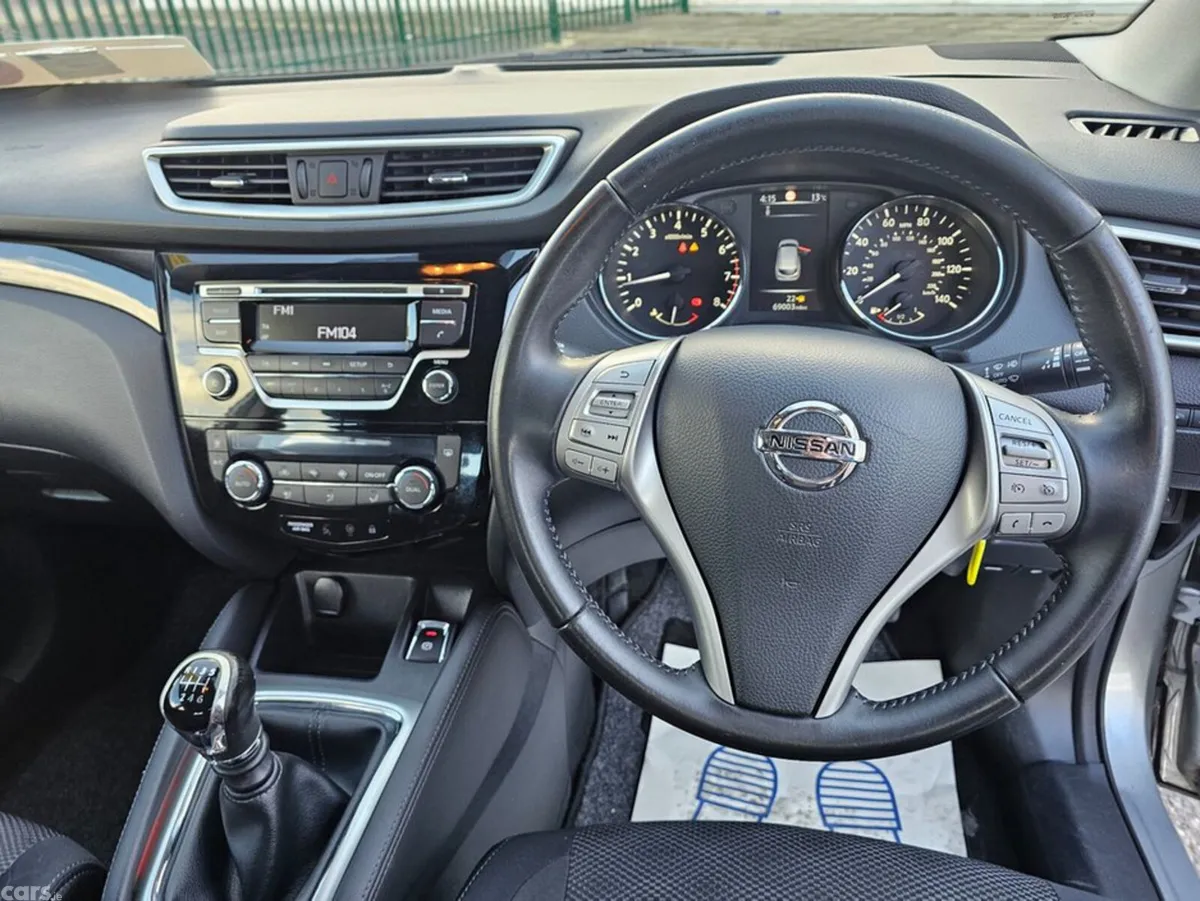 Nissan Qashqai Hatchback, Petrol, 2016, Silver