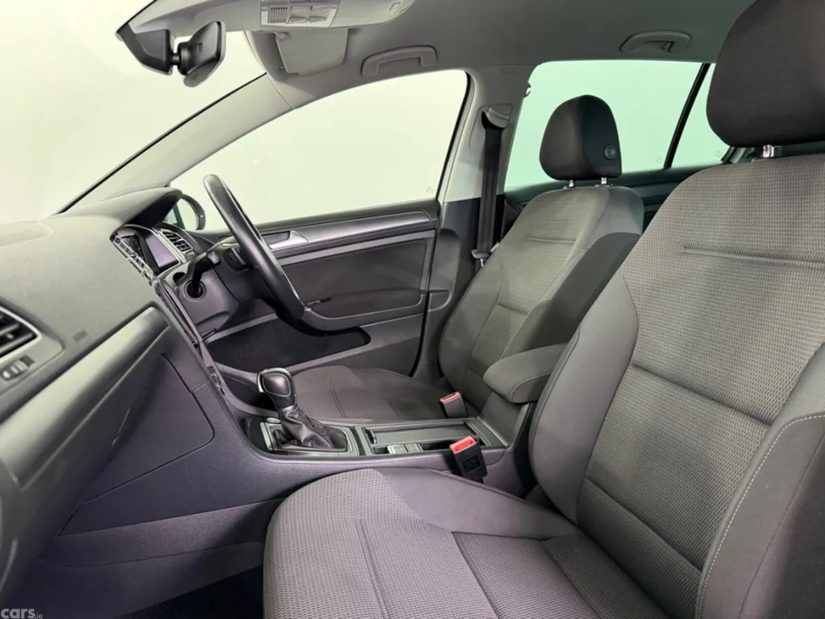 Volkswagen Golf Hatchback, Petrol, 2019, White