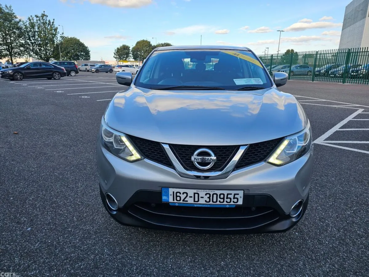 Nissan Qashqai Hatchback, Petrol, 2016, Silver