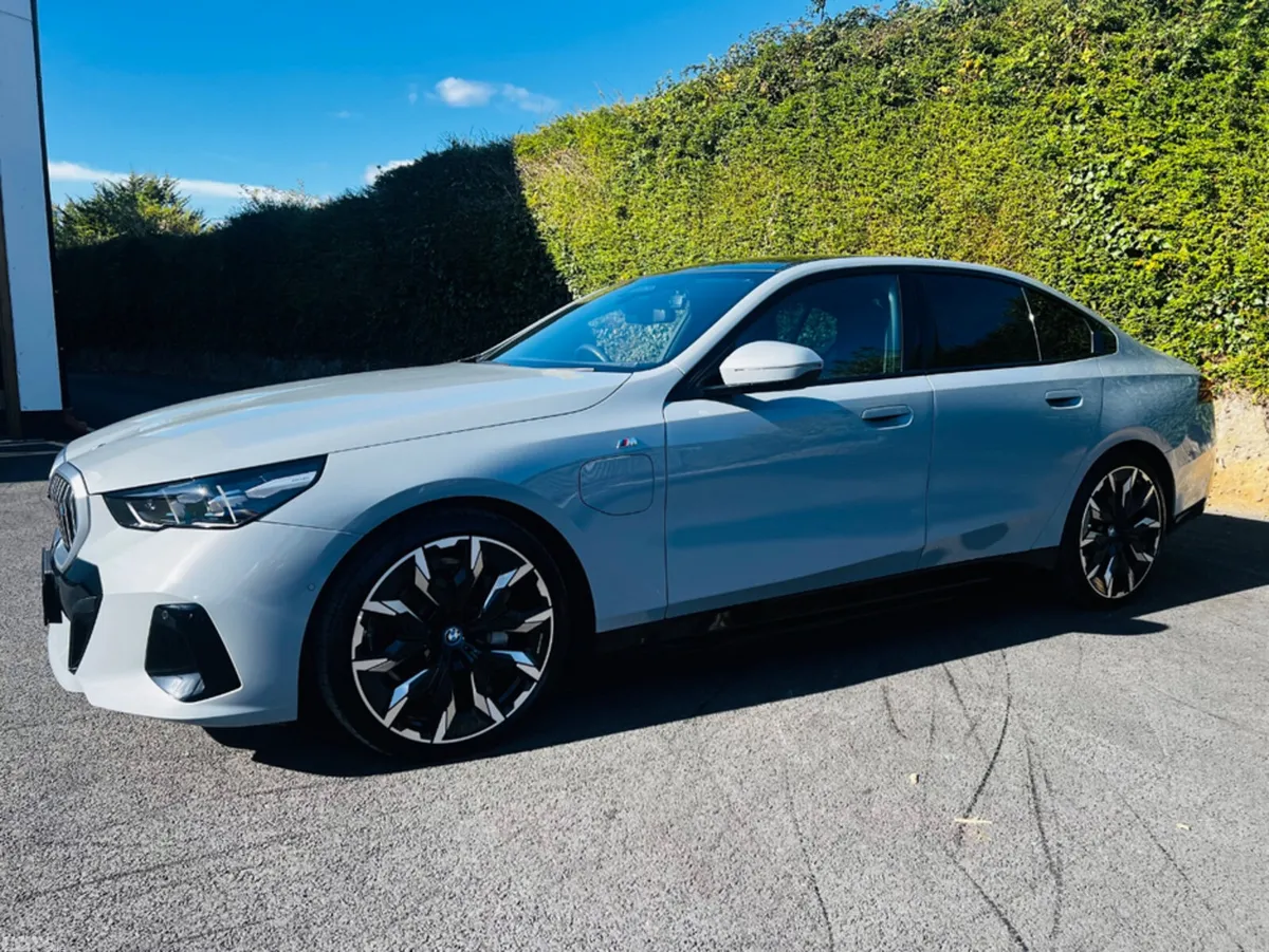 BMW i5 Saloon, Electric, 2023, Grey